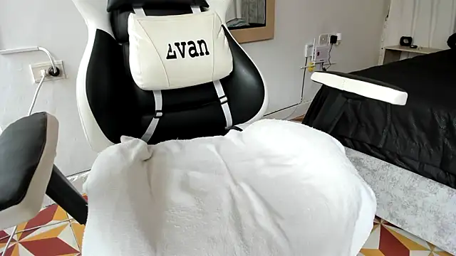 Valerioe online show from 03.08.25