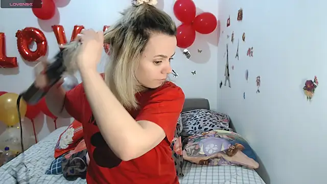 Snapshot of hotmilf4uxxx chatting on 02.25.26 hotmilf4uxxx online show from 02.25.26