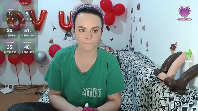 Snapshot of hotmilf4uxxx chatting on 03.18.26 hotmilf4uxxx online show from 03.18.26