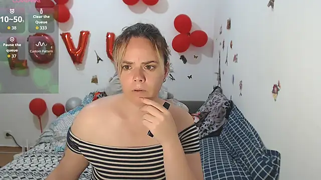hotmilf4uxxx online show from 06.03.26