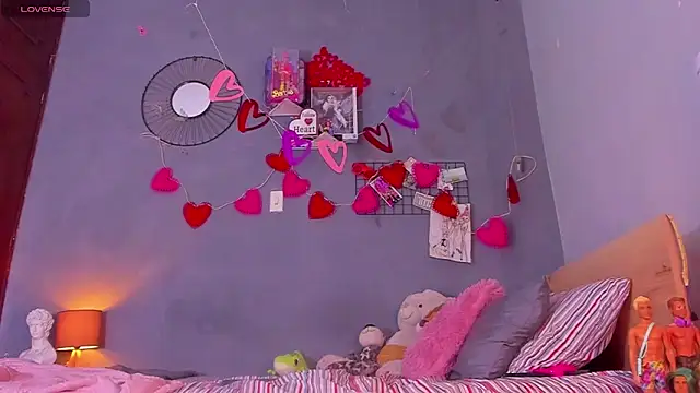 Snapshot of tiffbeatiful chatting on 02.13.25 tiffbeatiful online show from 02.13.25