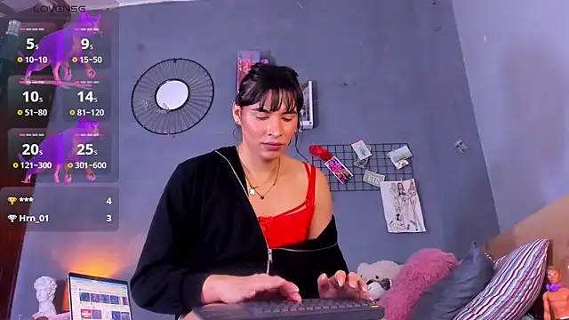 Snapshot of tiffbeatiful chatting on 03.15.25 tiffbeatiful online show from 03.15.25