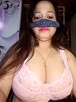 Snapshot of albelasummi702 chatting on 01.17.26 albelasummi702 online show from 01.17.26