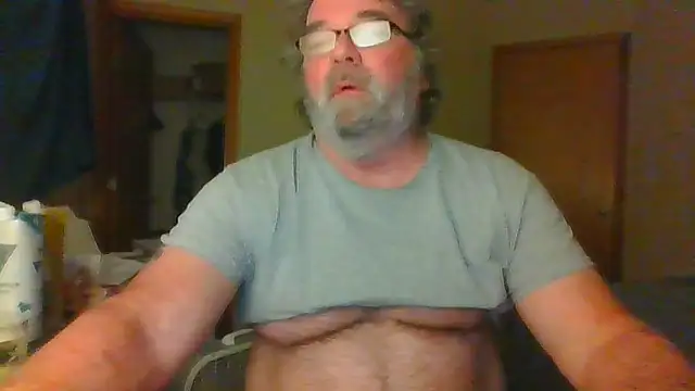 Snapshot of Doherty10 chatting on 05.13.26 Doherty10 online show from 05.13.26