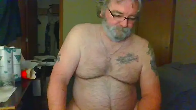 Snapshot of Doherty10 chatting on 05.16.26 Doherty10 online show from 05.16.26
