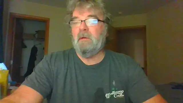 Snapshot of Doherty10 chatting on 05.25.26 Doherty10 online show from 05.25.26