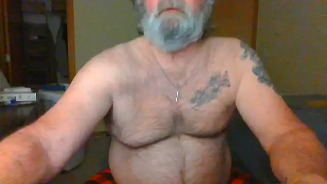 Snapshot of Doherty10 chatting on 06.25.26 Doherty10 online show from 06.25.26