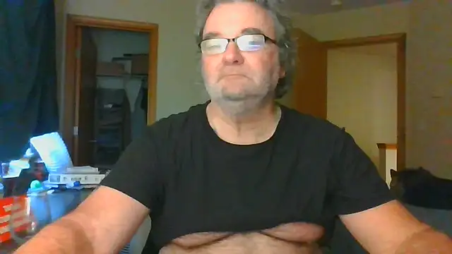 Snapshot of Doherty10 chatting on 07.01.26 Doherty10 online show from 07.01.26