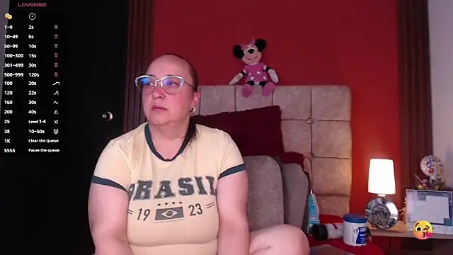 Natasha26  online show from 10.21.25