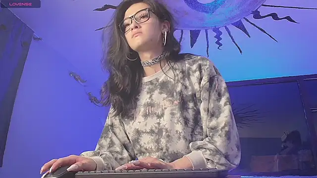 moonfiredancer online show from 01.11.25