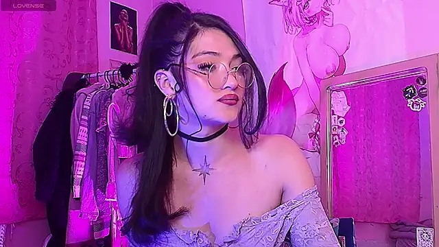 moonfiredancer online show from 09.23.25