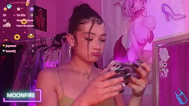 moonfiredancer online show from 10.21.25