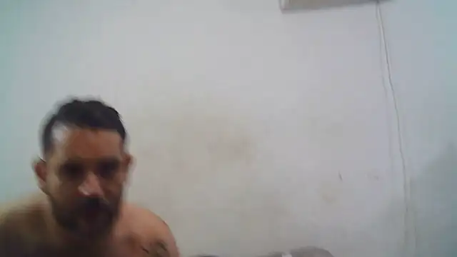 Snapshot of kevinbolena chatting on 06.14.26 kevinbolena online show from 06.14.26