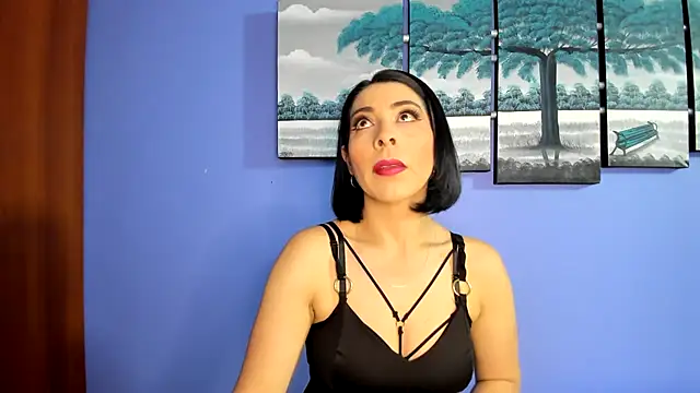 AdelleLennox cg online show from 01.23.25