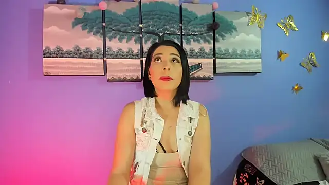 AdelleLennox cg online show from 02.05.25