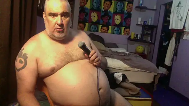 Snapshot of PerveyUncle chatting on 06.29.26 PerveyUncle online show from 06.29.26