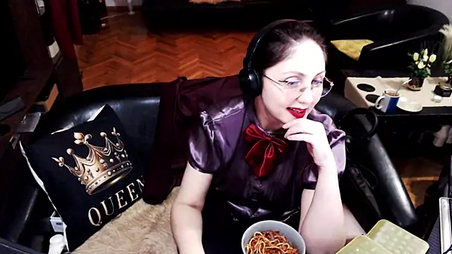 Snapshot of Imperatriza chatting on 04.21.26 Imperatriza online show from 04.21.26