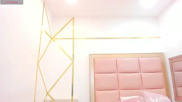 Mady-Edwards online show from 12.25.24