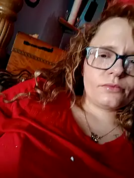 Snapshot of Allygrantham19 chatting on 12.05.24 Allygrantham19 online show from 12.05.24