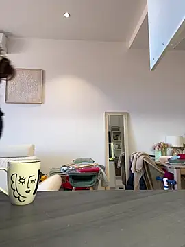 lyajoliee online show from 04.15.26