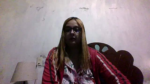 Samanthat33 online show from 04.24.26