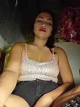 Snapshot of prettybella4u chatting on 06.19.26 prettybella4u online show from 06.19.26