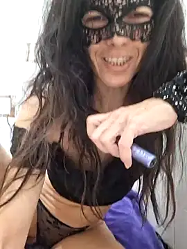 EmySkinny85 online show from 03.20.25