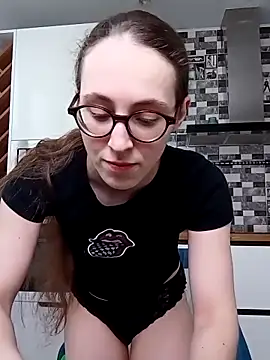 Snapshot of MartiniiSelenna chatting on 01.26.25 MartiniiSelenna online show from 01.26.25