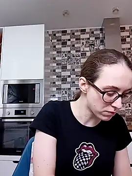 Snapshot of MartiniiSelenna chatting on 01.27.25 MartiniiSelenna online show from 01.27.25