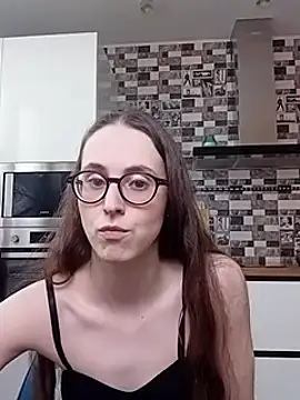 Snapshot of MartiniiSelenna chatting on 01.29.25 MartiniiSelenna online show from 01.29.25