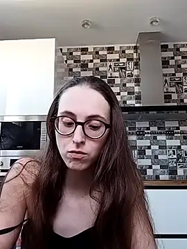 Snapshot of MartiniiSelenna chatting on 02.12.25 MartiniiSelenna online show from 02.12.25