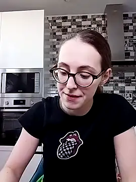 Snapshot of MartiniiSelenna chatting on 02.21.25 MartiniiSelenna online show from 02.21.25