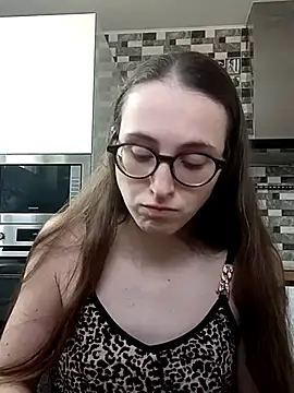 Snapshot of MartiniiSelenna chatting on 03.18.25 MartiniiSelenna online show from 03.18.25