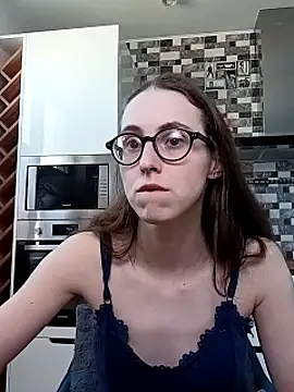 Snapshot of MartiniiSelenna chatting on 03.21.25 MartiniiSelenna online show from 03.21.25