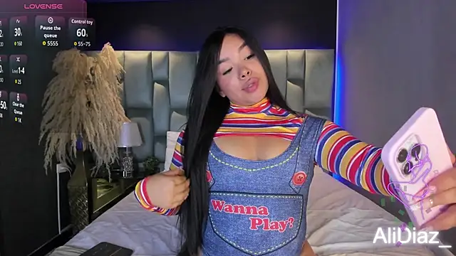 MarianaGarciaa   online show from 09.23.25