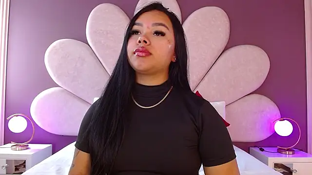 Snapshot of MarianaGarciaa__ chatting on 05.08.26 MarianaGarciaa online show from 05.08.26