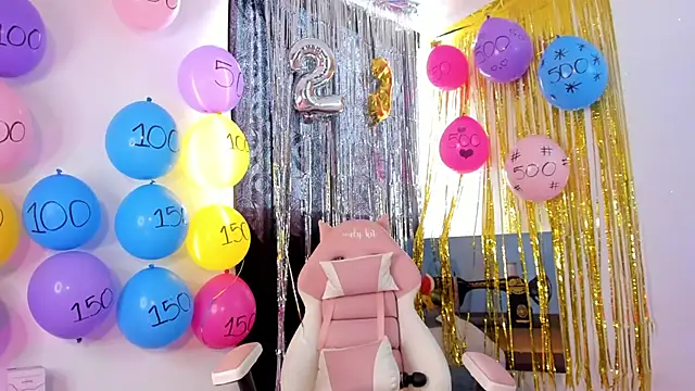 lovely kitt online show from 02.08.25