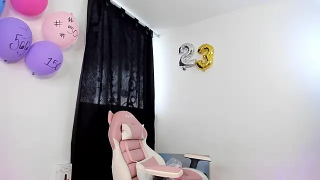 lovely kitt online show from 02.10.25