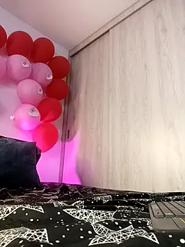 lovely kitt online show from 02.20.25