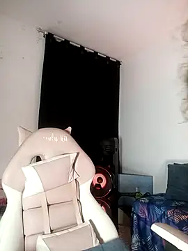 lovely kitt online show from 11.08.25