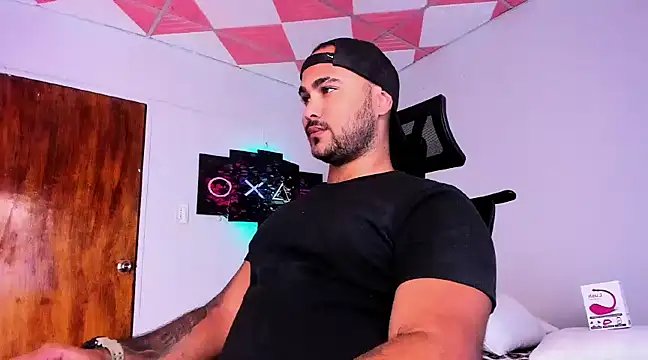 Snapshot of Sebas-hott chatting on 01.09.25 Sebas-hott online show from 01.09.25
