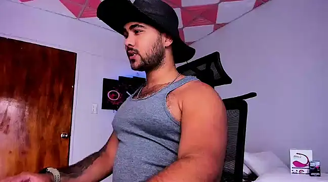 Snapshot of Sebas-hott chatting on 01.13.25 Sebas-hott online show from 01.13.25