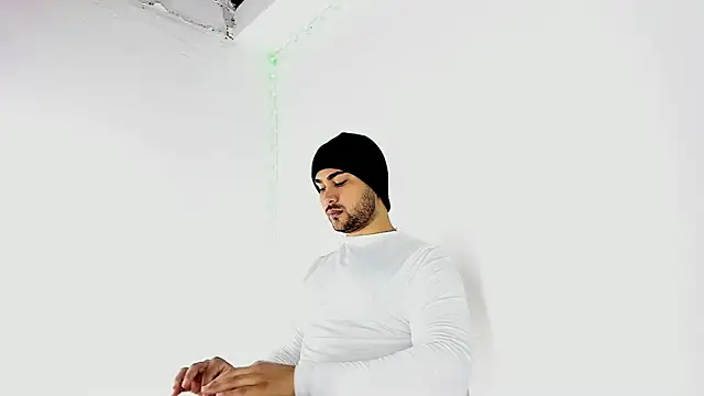 Snapshot of Sebas-hott chatting on 09.12.25 Sebas-hott online show from 09.12.25