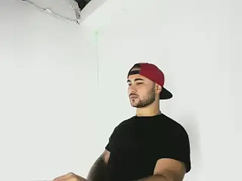 Snapshot of Sebas-hott chatting on 10.14.25 Sebas-hott online show from 10.14.25