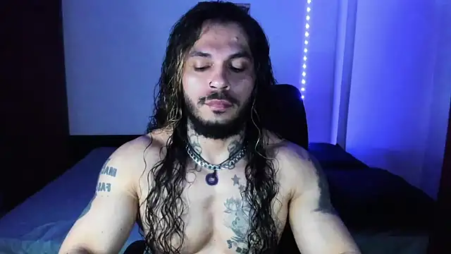 Van Velckan online show from 11.04.25