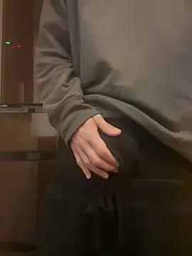 Snapshot of saku_chan_live chatting on 01.16.25 saku chan live online show from 01.16.25