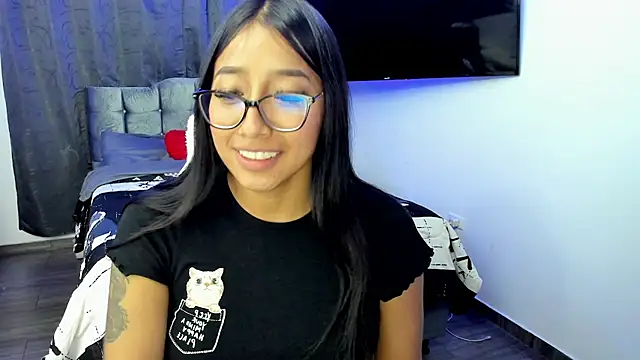 Snapshot of isa_bellaa0 chatting on 12.20.24 isa bellaa0 online show from 12.20.24