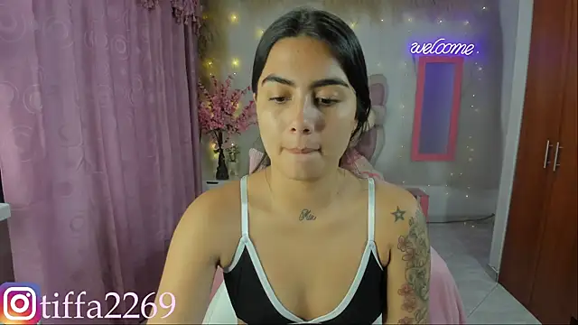 tifany tay2 online show from 12.06.24