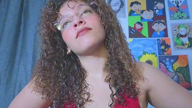 Snapshot of Ada_gales_ chatting on 07.17.26 Ada gales online show from 07.17.26