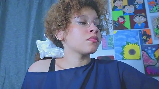 Snapshot of Ada_gales_ chatting on 07.25.26 Ada gales online show from 07.25.26